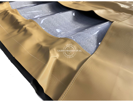 Cabriodak Cadillac Eldorado met plastic ruit