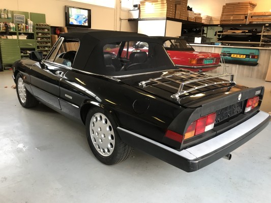 Metalen strip voorbalk cabriokap Alfa Romeo Spider Cabrio