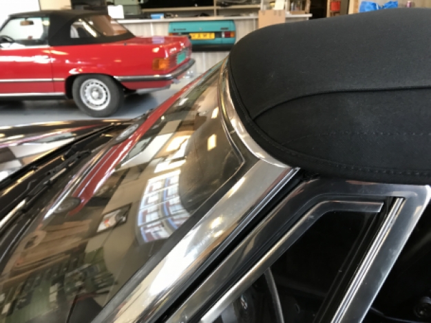 Metalen strip voorbalk cabriokap Alfa Romeo Spider Cabrio