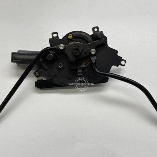 Sluitmechanisme cabriokap VW New Beetle